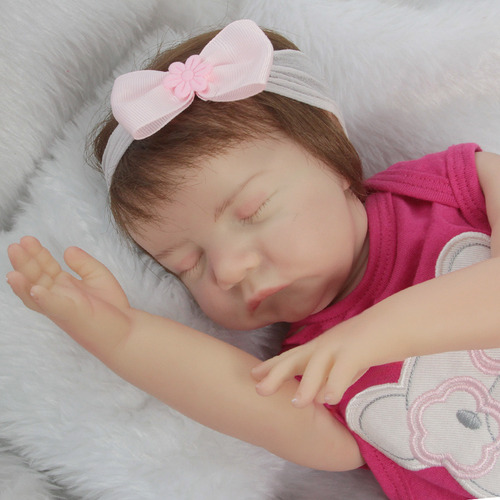 Bebê Reborn Boneca Fio A Fio Lívia Com Enxoval Completo
