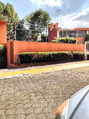 Terreno En Venta En Zona Residencial