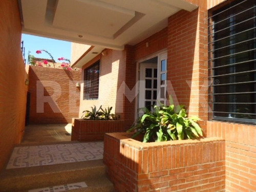 Imagen 9 de 12 de Re/max 2mil Vende Casa En Urb. Costa Azul - Isla De Margarita
