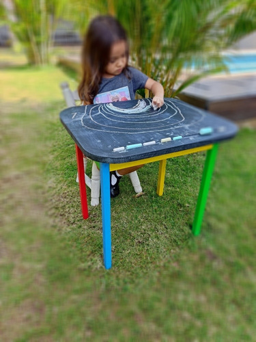 Mesa Pizarrón De Pino Pintada De Colores Para Niños