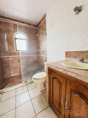 Casa En Fraccionamiento Lomas De Atzingo
