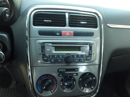 Fiat Punto 1.6 Essence 2011