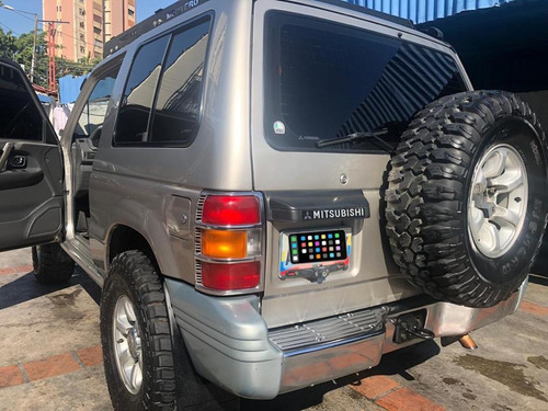 Imagen 2 de 6 de Mitsubishi Montero Dakar