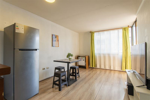 Imagen 3 de 12 de Departamento En Venta De 2 Dorm. En Santiago