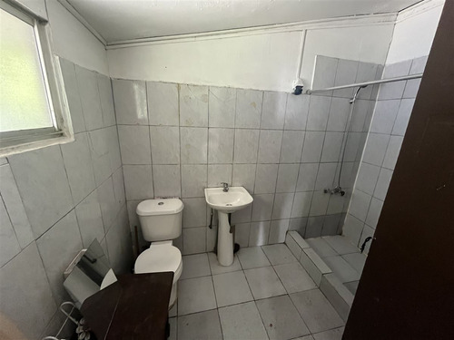 Casa En Arriendo De 10 Dorm. En Ñuñoa
