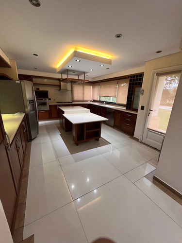 Casa En Venta En Camino Real, Boulogne, San Isidro