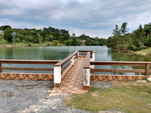 Terreno De 2.300m² Em Condominio Fechado Antes Do Centro