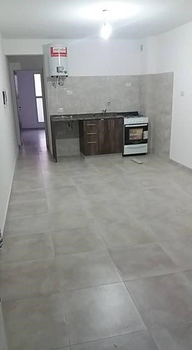 Imagen 2 de 5 de Departamento De 2 Ambientes Con Cochera