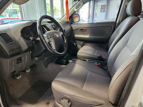 Imagen 6 de 6 de Toyota Hilux Dx Pack 2.5 Turbo