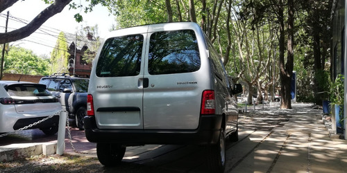 Imagen 25 de 25 de Peugeot Nuevo Partner Confort Hdi Am23.5 Aa