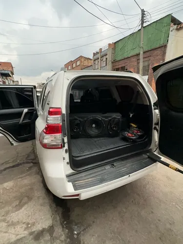 Camioneta Blindada Único Dueño En Buen Estado