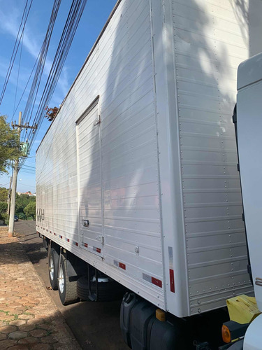 Imagem 5 de 15 de Volvo Vm 260