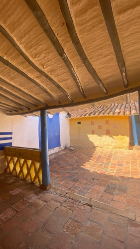 Casa Antigua Comercial Barichara Para Remodelar