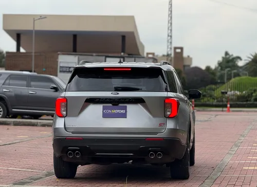 Ford Explorer St 2022 Con 20.000kms. Motor 3.0 V6 Twin-turbo