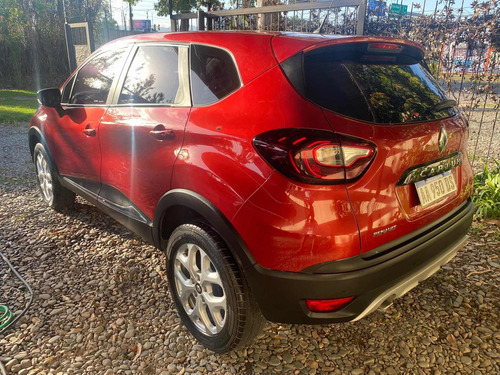Imagen 4 de 9 de Renault Captur 2017 2.0 Zen