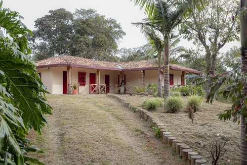 Lote En Venta En Vía Las Palmas. Cod V9098