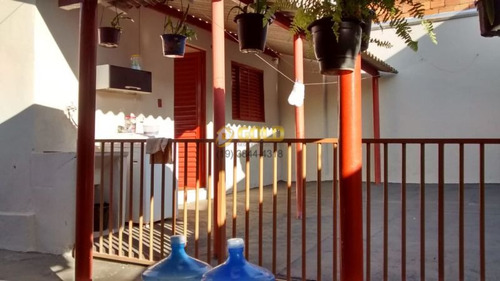 Imagem 3 de 11 de Casa Com 3 Dormitórios, 2 Banheiros, Sala, Cozinha A Venda