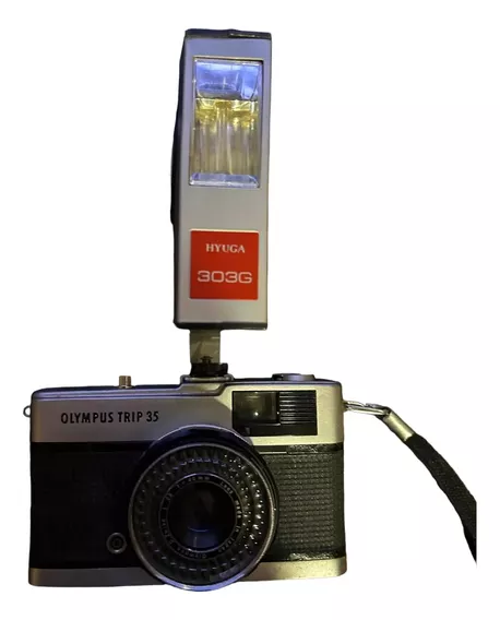 Câmera Olympus Trip 35 Com Flash Hyuga 303g Japão 35mm