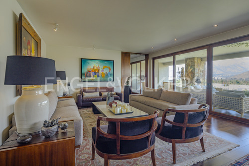 Penthouse Exclusivo Con Piscina