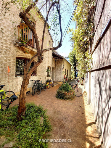 Casa En Venta De 8 Dorm. En Ñuñoa Granterreno Para Remodelar