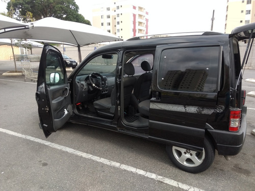 Peugeot Partner Escapade Pack. 1.6 2011. Flex/gnv. Abaixou