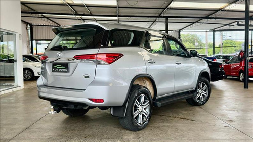 Toyota Hilux SW4 Sw4 2.7 Flex Automático 2017 Muito Nova