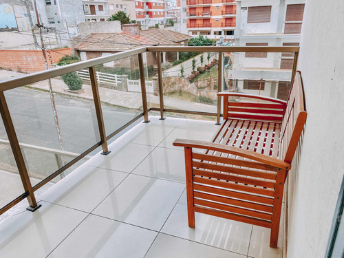 Alquiler Temporal Playa Grande Semipiso Exclusivo 3 Amb 2 Cocheras