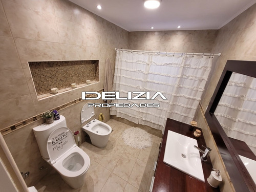 Venta De Casa En Ituzaingo Norte