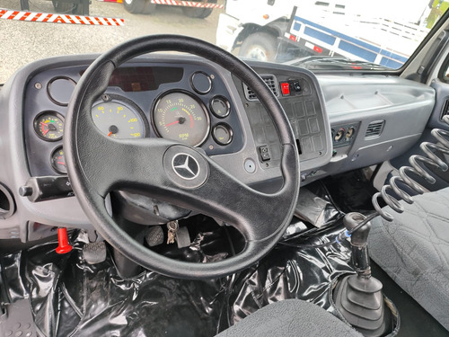 Mercedes Benz Mb 1718 Ano 2012 Toco No Chassi.