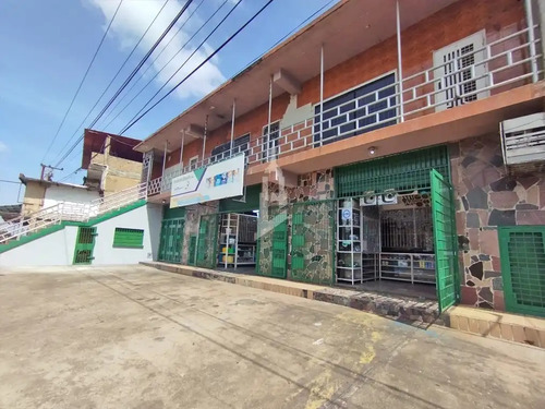 Imagen 2 de 18 de Locales En Plena Avenida Gumilla En San Félix