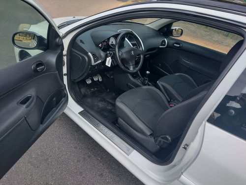 Imagen 7 de 14 de Peugeot 207 2012 1.6 Xt