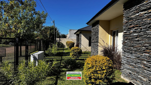 Imagen 2 de 30 de Complejo Turístico En Venta En Colón Entre Ríos Piscina