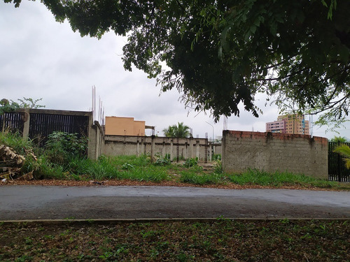 Imagen 5 de 8 de Terreno En Ciudad Jardin Mañongo