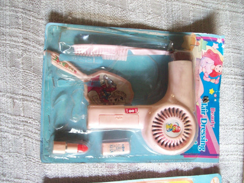 Juguete Vintage . Juego De Tocador Y Peluquería Para Niñas.