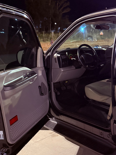 Ford F-250 4.2i Xl 2p
