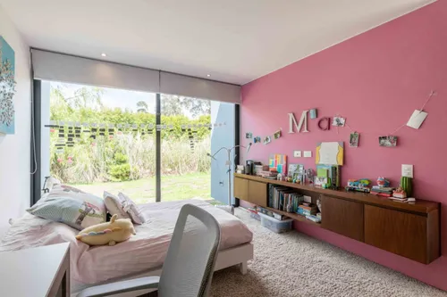Casa En Venta En Canelon. Cod V5883