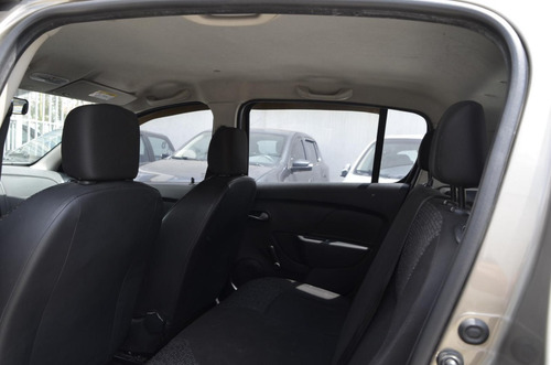 Renault Sandero Life (placa: 790)