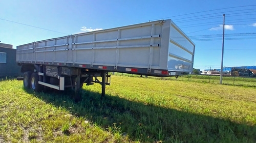 Carreta Graneleira 2 Eixos Com Pneus