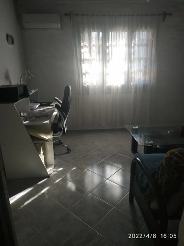 Imagen 8 de 12 de Preciosa Casa 3 Dormitorios En La Comercial!!