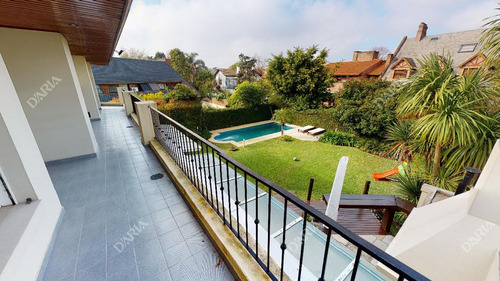 Casa En Venta 4 Dormitorios, Parrilla, Pileta. Acassuso Libertador Al Río.