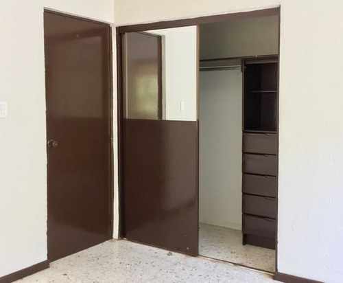 Imagen 13 de 17 de Casa En Renta En Contry La Silla, Guadalupe