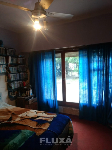 Venta Chalet 6 Ambientes Con Pileta
