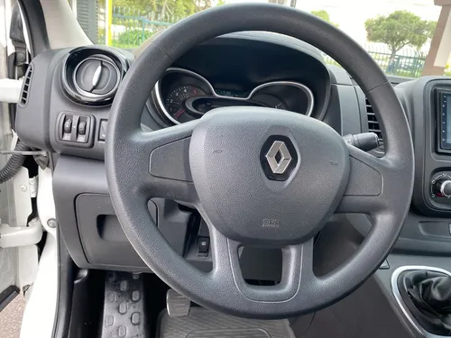 Renault Trafic 1.6 Mt Diesel 2021