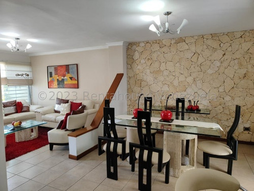 Naudy Escalona & Maribel Morillo Asesores Inmobiliarios De Rentahouse Venden Excelente Casa En Zona Av. Intercomunal De Cabudare