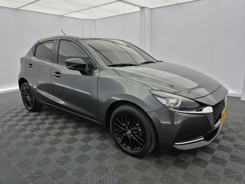 Mazda Touring edición carbón edition 1.5