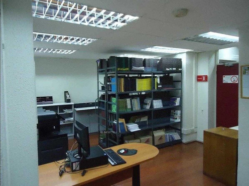 Edificio 4 Pisos 444 M2, Pleno Barrio Cívico, Para Inversión