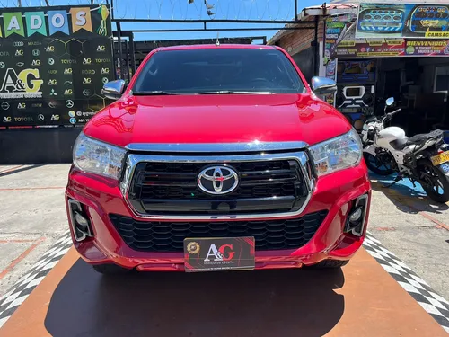 Toyota Hilux Srv Diesel 2.8 At 4x4