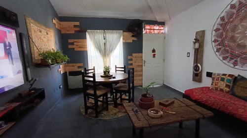 Casa En Venta En La Punta, San Luis 2 Dormitorios, Garage Y Excelente Ubicación