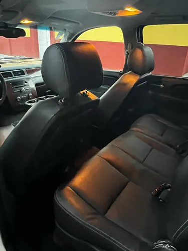 Chevrolet Suburban A Tela Aa At