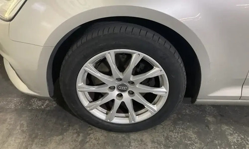 Audi A4 Select 2.0 lt Turbo